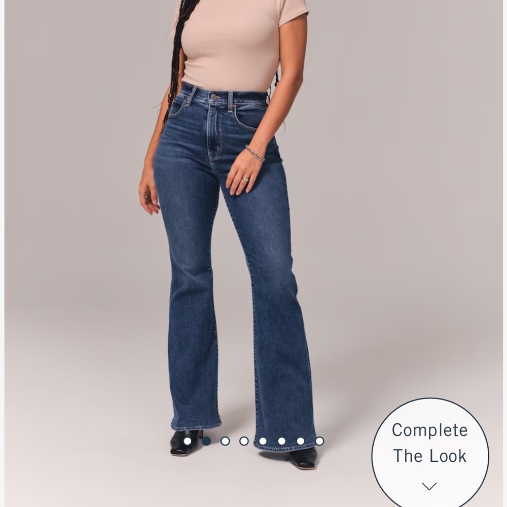 Abercrombie NWT Curve Love Ultra High Rise Stretch Flare Jean